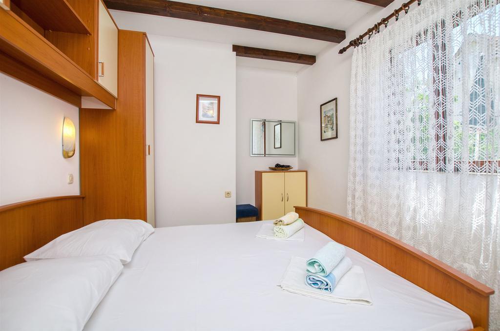 Apartments Vojka 밀나 외부 사진